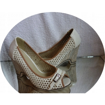 -50% bezowe SANDAŁY koturn 10 cm 40