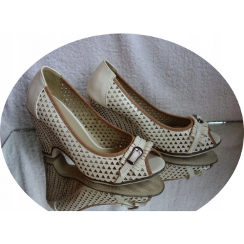 -50% bezowe SANDAŁY koturn 10 cm 40