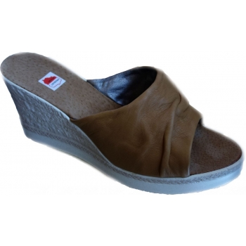 SKORZANE KLAPKI SZERSZE teg H brąz 39