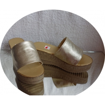 bardzo SZEROKIE klapki tęgośc 2 x H złote 37