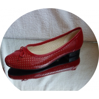 SKÓRZANE BALETKI czer-y na szeroką stopę haluks 42