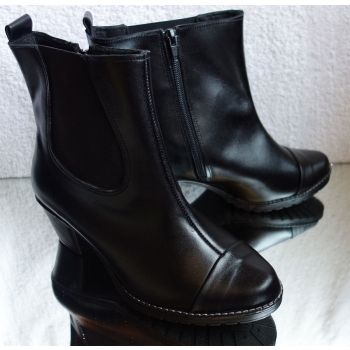 BOTKI bardzo szeroka CHOLEWKA podbicie TĘG H 39