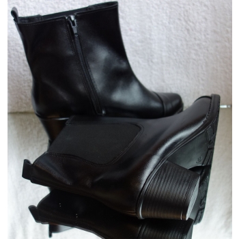 BOTKI bardzo szeroka CHOLEWKA podbicie TĘG H 39