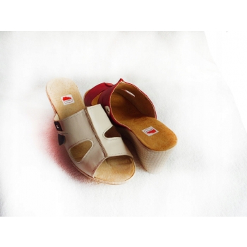 SKÓRZANE klapki tęgośc G CZERWONE SZEROKIE 40