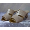 Eleganckie Klapki Skórzane beż 6cm - R.38