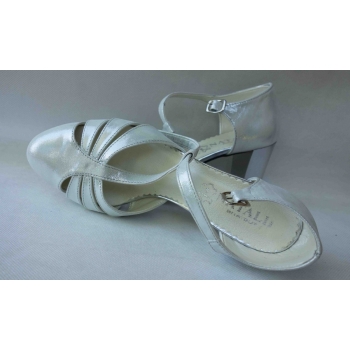 Ekskluzywne Skórzane Sandały Srebrne 37