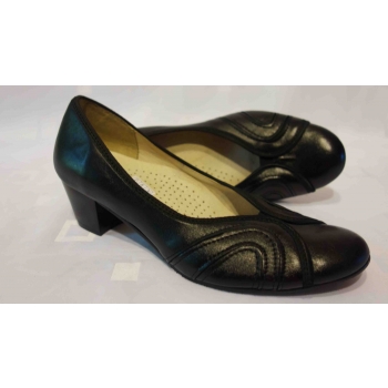 Eleganckie Czółenko Skórzane - 37