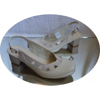 Eleganckie skórzane sandałki płaskie BEŻ 36