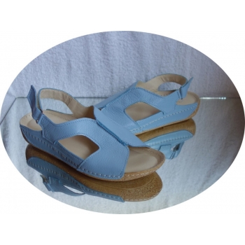 Nowe DAMSKIE skórzane sandałki bez pięt, niebieskie, rozmiar 37