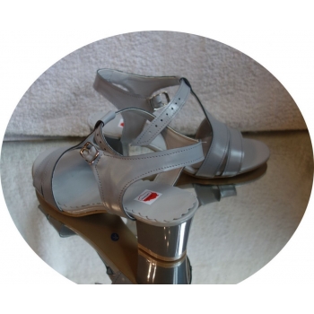 Sandały obcasowe z naturalnej skóry, jasny popiel, teg H 38