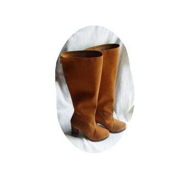 Eleganckie Kozaki Wiosną - szeroka cholewka