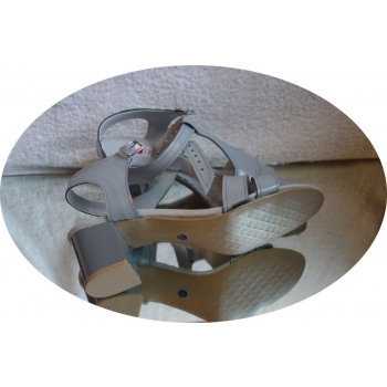 Eleganckie Sandały na Obcasie ze Skóry Naturalnej