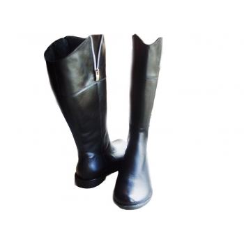 Eleganckie Kozaki Skórzane z Szeroką Cholewką