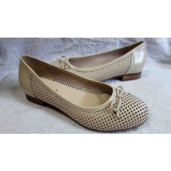 BALERINKI BEŻ AZUREK 42 - Eleganckie Skórzane Buty Z Wysokim Obcasem