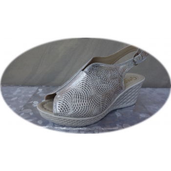 Sandały damskie srebrne z koturnem, skóra naturalna, rozmiar 40