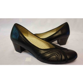 Eleganckie Czółenko Skórzane - 37