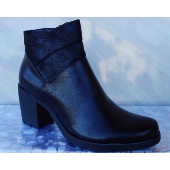 Eleganckie Botki Czarne - Obcas 7.5 cm - Rozmiar 41