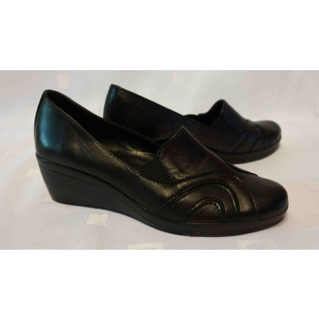 Eleganckie mokasyny koturn – skóra naturalna