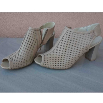 Eleganckie sandałki damskie beige FASHION