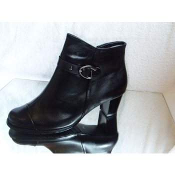 Botki skórzane słupek H obcas 6 cm 35