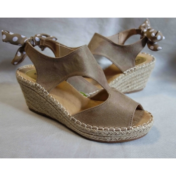 Elegancki model espadryli - brąz - tęgość G - 38