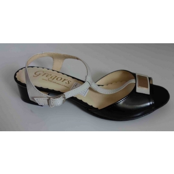 Modne skórzane sandałki czarne obcas G 37