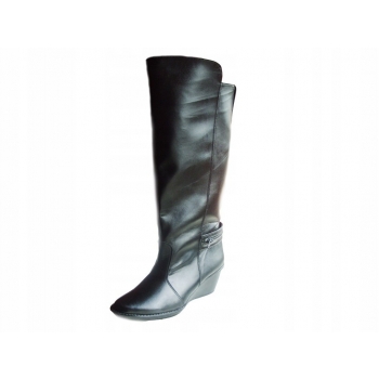 Wygodne i modnę czarne kozaki damskie 40