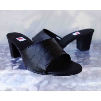 Eleganckie Skórzane Klapki Czarne H39