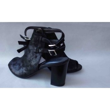 Eleganckie Czarne Skórzane Sandały 7,5cm - Rozmiar 37