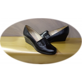 Eleganckie mokasyny damskie - czarny koturn 5,5cm (38)