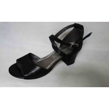 Eleganckie sandały skórzane czarne - 37