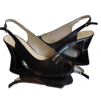 Czarne Sandałki Skórzane na Szeroką Stopę 40