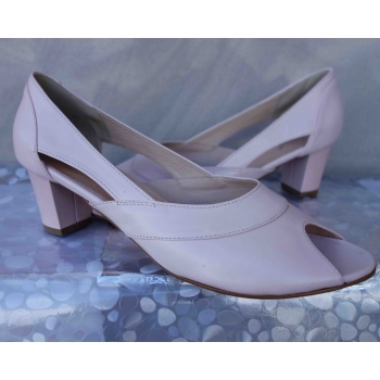 Pudrowy Róż Skórzane Baletki nr 44