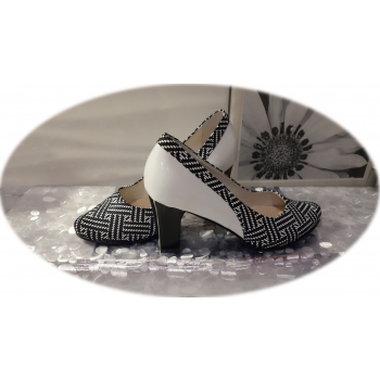 Eleganckie Czółenka Damskie 8cm Białe - Rozmiar 45