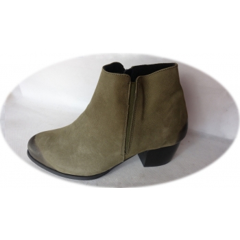 Botki oliwkowe na szerszą stopę, obcas 4,5 cm (nr.37)