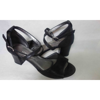 Eleganckie sandały skórzane czarne - 37