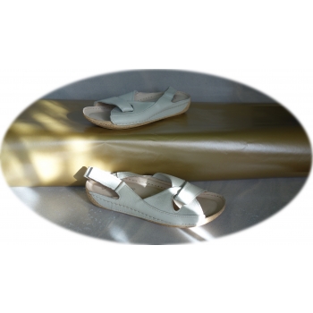 Sandały damskie beżowe z koturnem, skóra naturalna, rozmiar 37