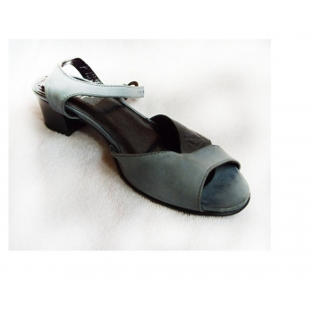 Granatowe SANDAŁKI skórzane z 40% rabatem