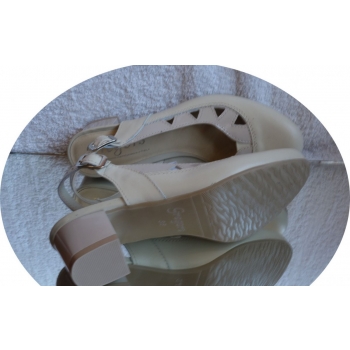 Eleganckie skórzane sandałki płaskie BEŻ 36