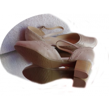 Eleganckie Skórzane Czółenko H 35