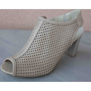Eleganckie sandałki damskie beige FASHION