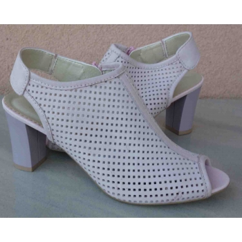 Eleganckie sandałki skórzane 8 cm obcas róż 40