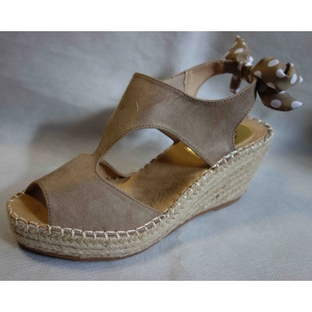 Elegancki model espadryli - brąz - tęgość G - 38