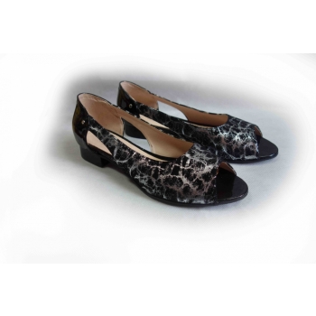 Eleganckie Sandałki SZEROKIE wycinane H42