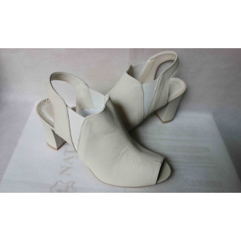 Eleganckie sandałki skórzane, beżowy, rozmiar 37