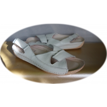 Sandały damskie beżowe z koturnem, skóra naturalna, rozmiar 37