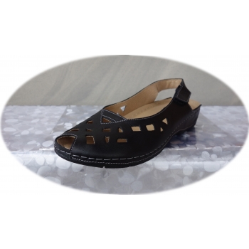 Eleganckie sandały skórzane z koturnem 4cm (rozmiar 40)