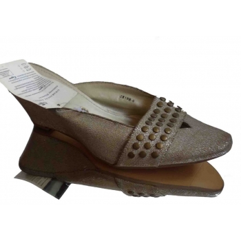 Klapki damskie srebrne, marki polskie buty