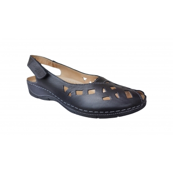 Eleganckie sandały skórzane z koturnem 4cm (rozmiar 40)
