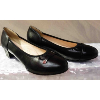 Eleganckie Czółenko ze Skóry Naturalnej - 43